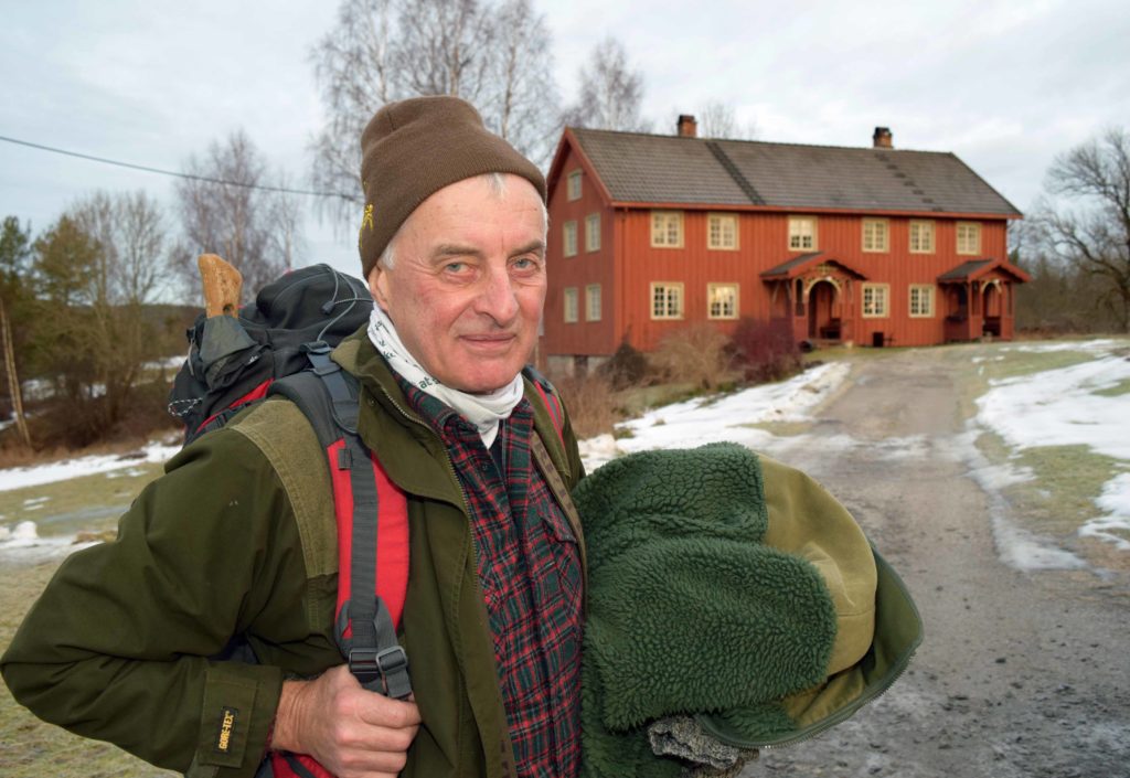 – Jeg ser opp og kona ser ned – Jeg ser opp og kona ser ned